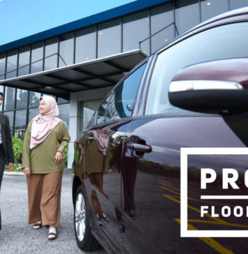 FLOOD RELIEF! Proton gives assistance to affected owners