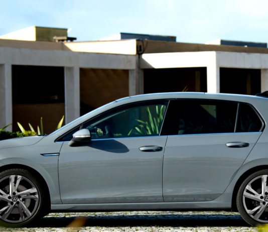 The Queue for the Volkswagen Mk8 Golf R-Line Starts Now