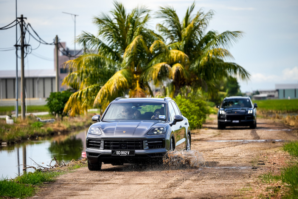 Porsche Cayenne CKD showing off-road capabilities