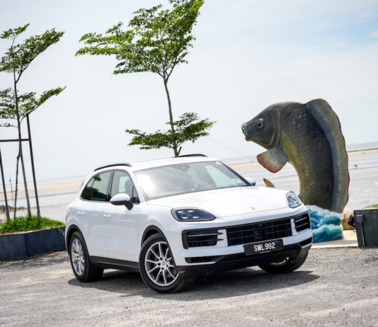 Porsche Cayenne CKD heads to Sekinchan Porsche Cayenne CKD in Sekinchan