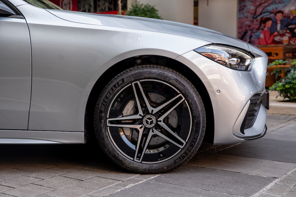 Mercedes-Benz C350e exterior details