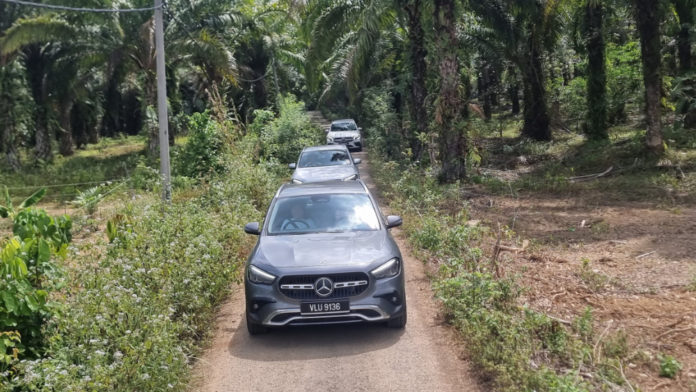 Mercedes-Benz Malaysia and ECOMY with Orang Asli communities