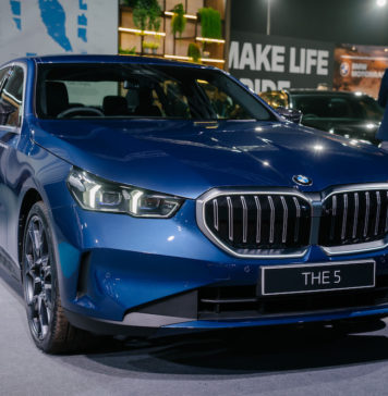 The new BMW 520i unveiled with an est. price of RM340k The new BMW 520i at the Malaysia Autoshow 2024
