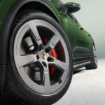 Porsche Macan and Porsche Macan 4S added