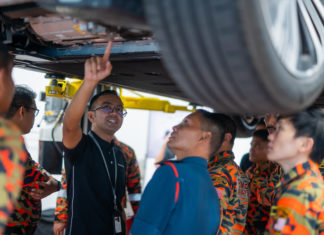 Mercedes-Benz prepares Bomba for EV incidents